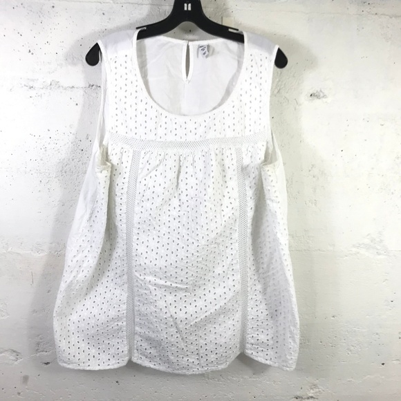 Old Navy Tops - SOLD!! Old Navy Eyelet 100% Cotton White Tank Plus